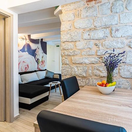 קרס Apartments Rose1 מראה חיצוני תמונה